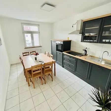 Zentral 85-5 Apartment *